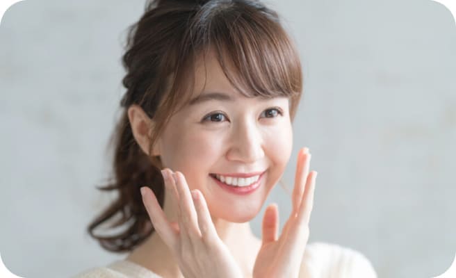 笑顔の女性